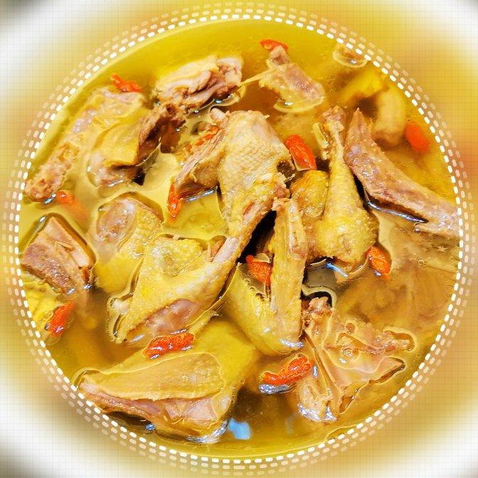 红枣枸杞乳鸽汤