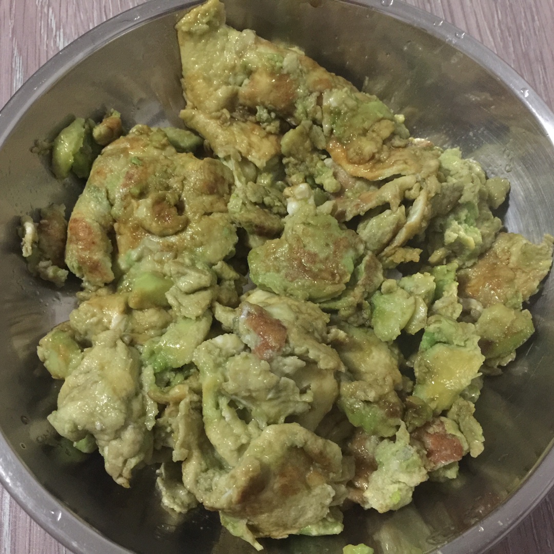 美式牛油果炒蛋