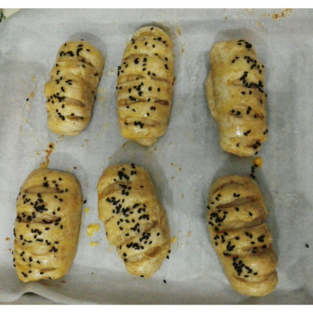 肉松肠仔包