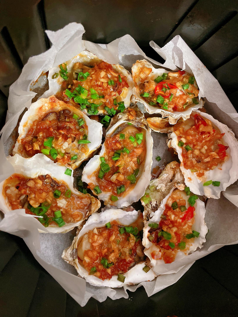 依然饭特稀做的蒜蓉烤生蚝空气炸锅