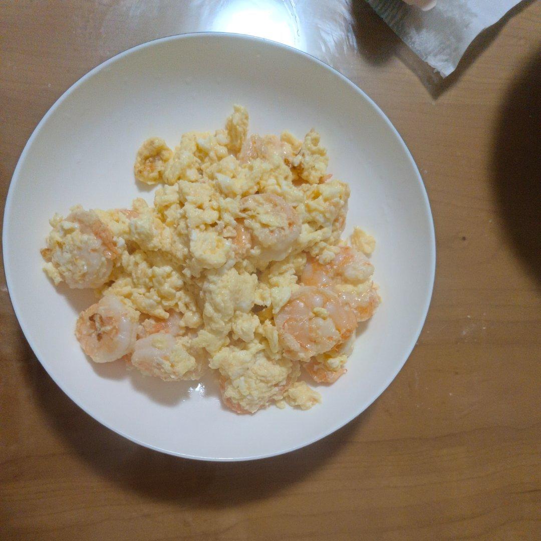 鲜香嫩滑的 虾仁滑蛋