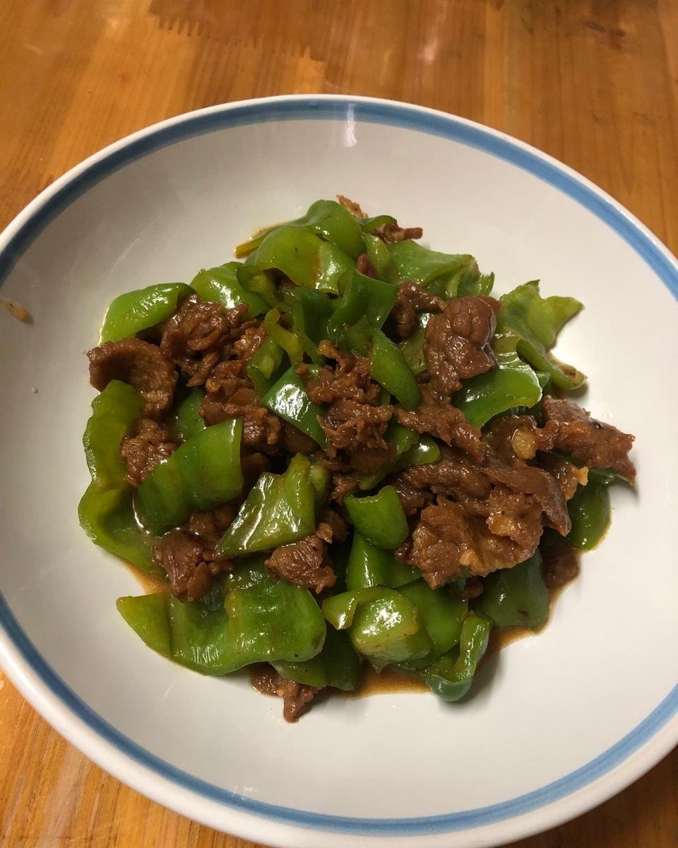 【小高姐】青椒牛肉 如何炒出嫩滑的牛肉