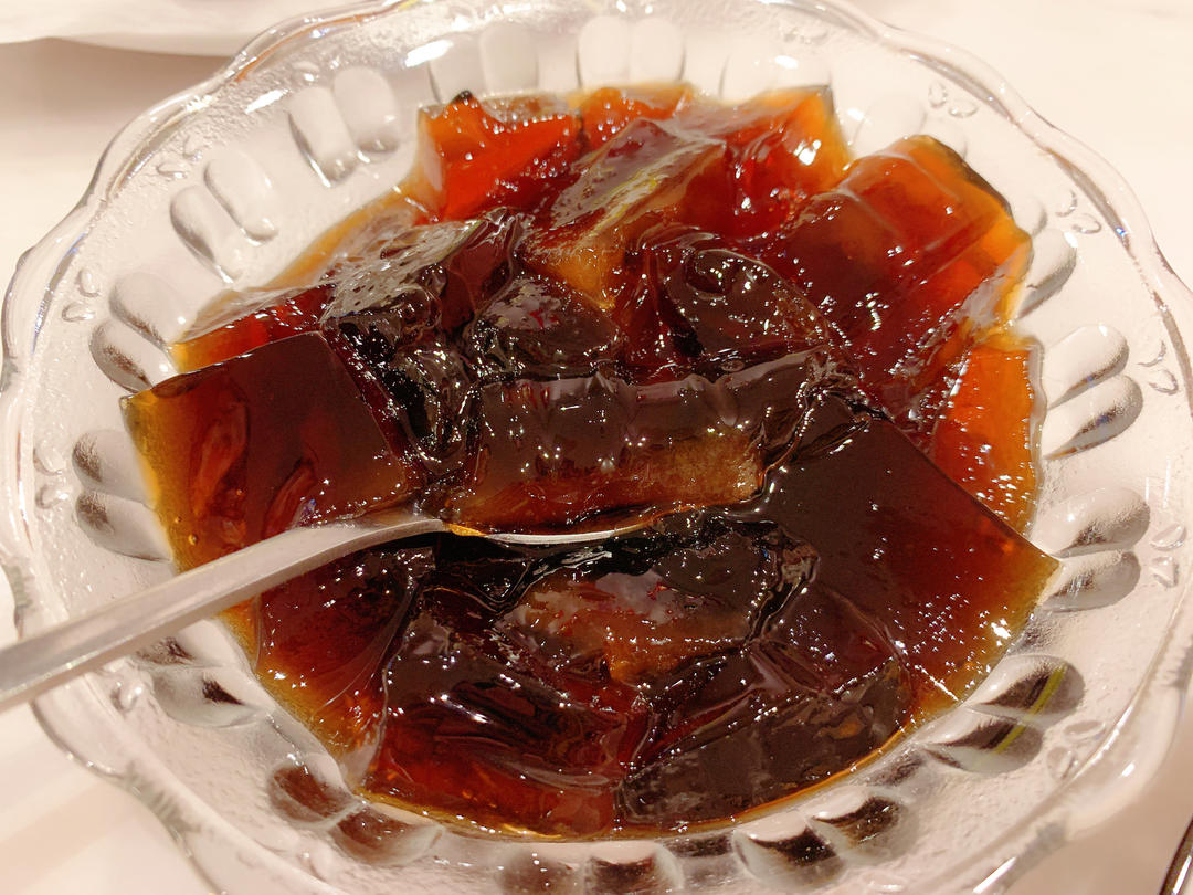 别再用冰箱冻可乐了，教你一招，用白凉粉秒变【可乐冻】夏季必备