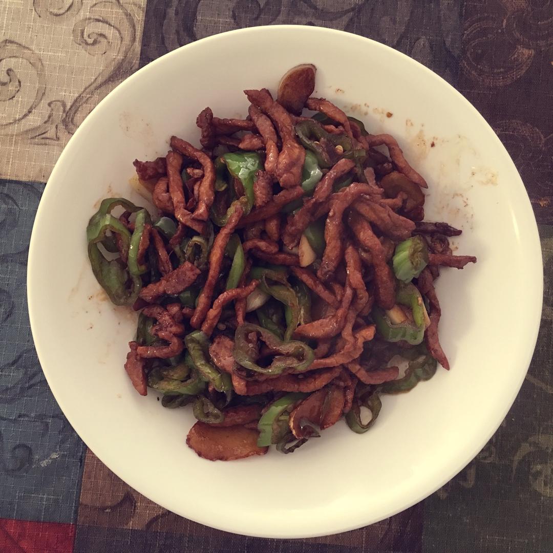 厨师长教你：“青椒肉丝”的正宗做法，色香味俱全
