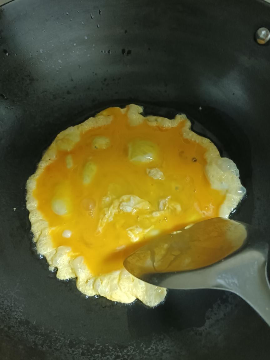 产后下奶汤-丝瓜蛋花汤的做法 步骤1