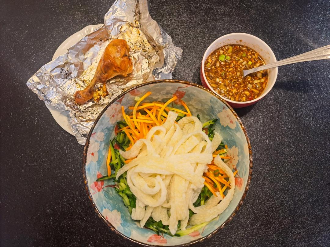 『凉』麻酱牛筋面