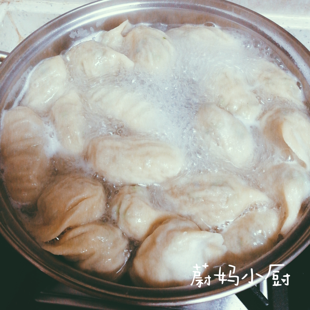 韭菜虾仁肉水饺的做法 步骤8