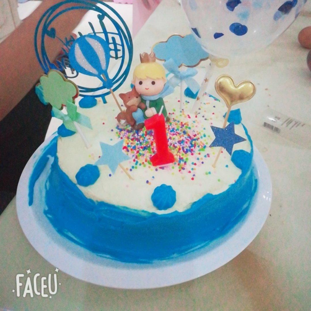 8寸戚风水果奶油蛋糕