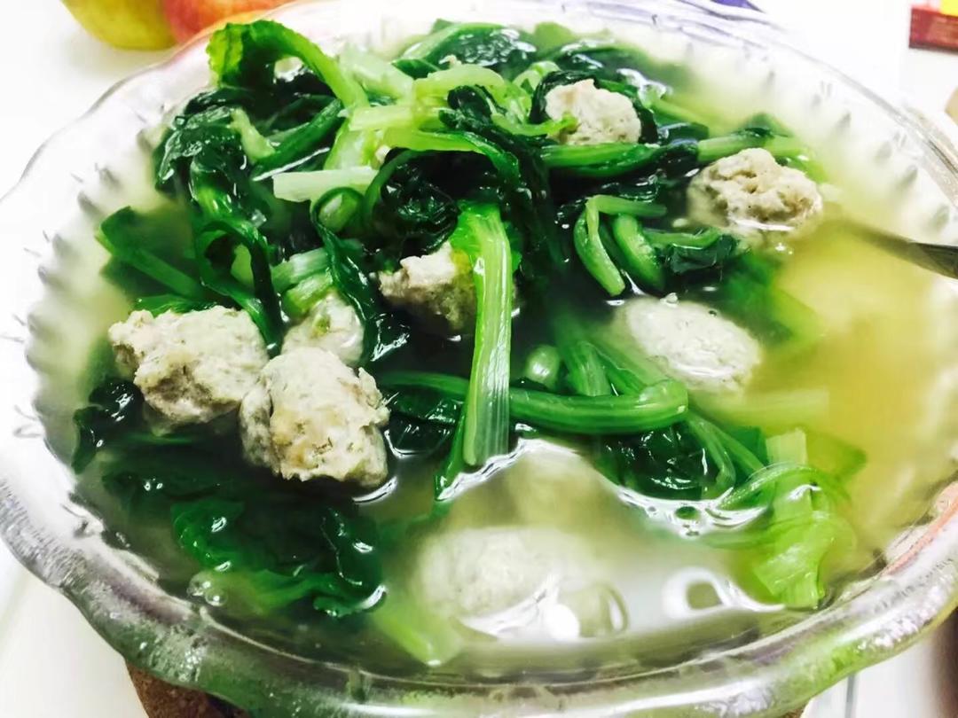 小白菜丸子汤
