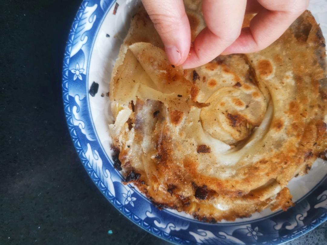 猪油渣胡椒葱油饼（超详细攻略分享）