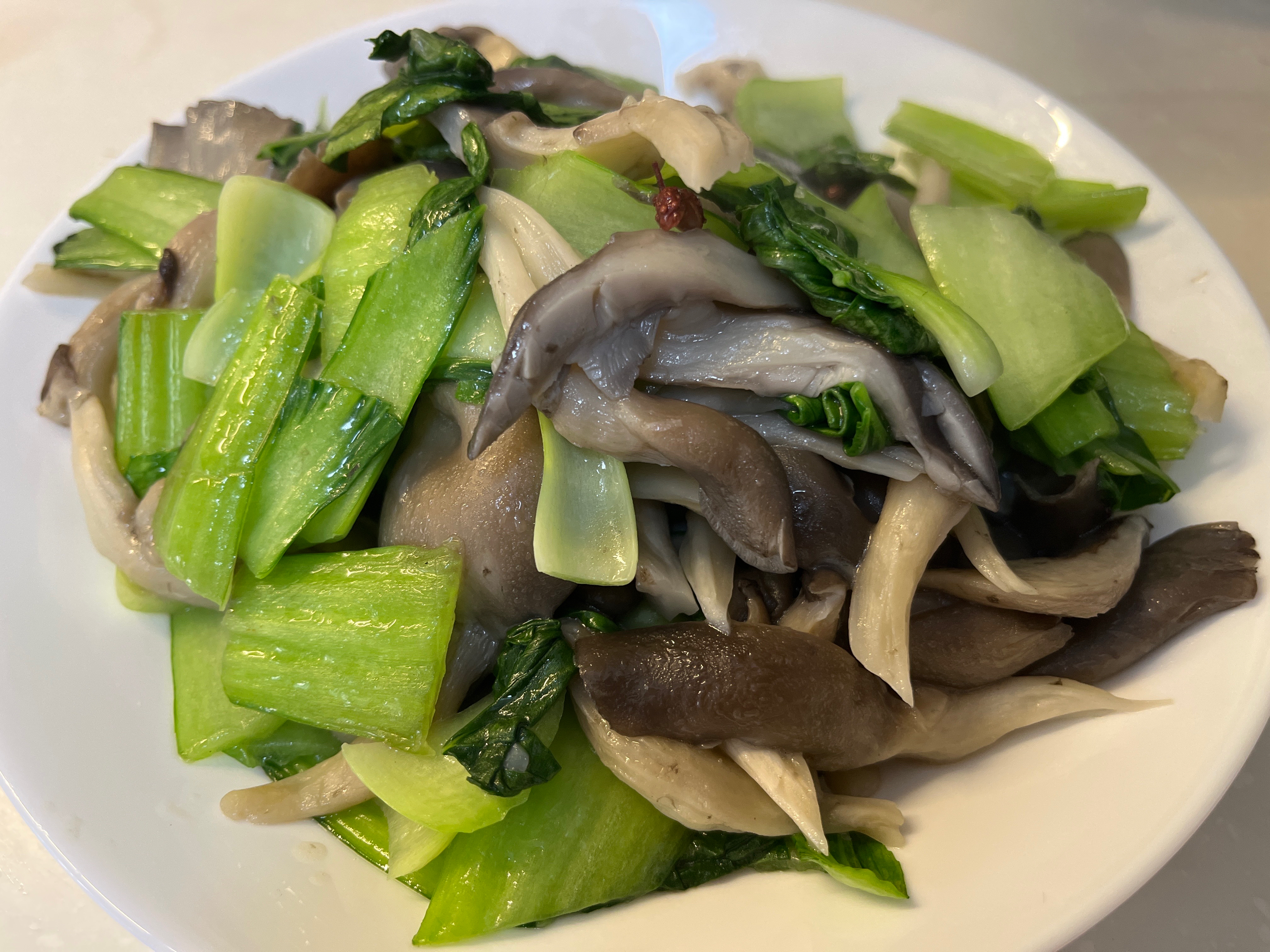 蘑菇炒油菜