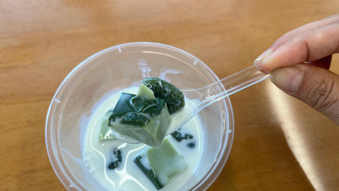 抹茶奶冻阿达籽