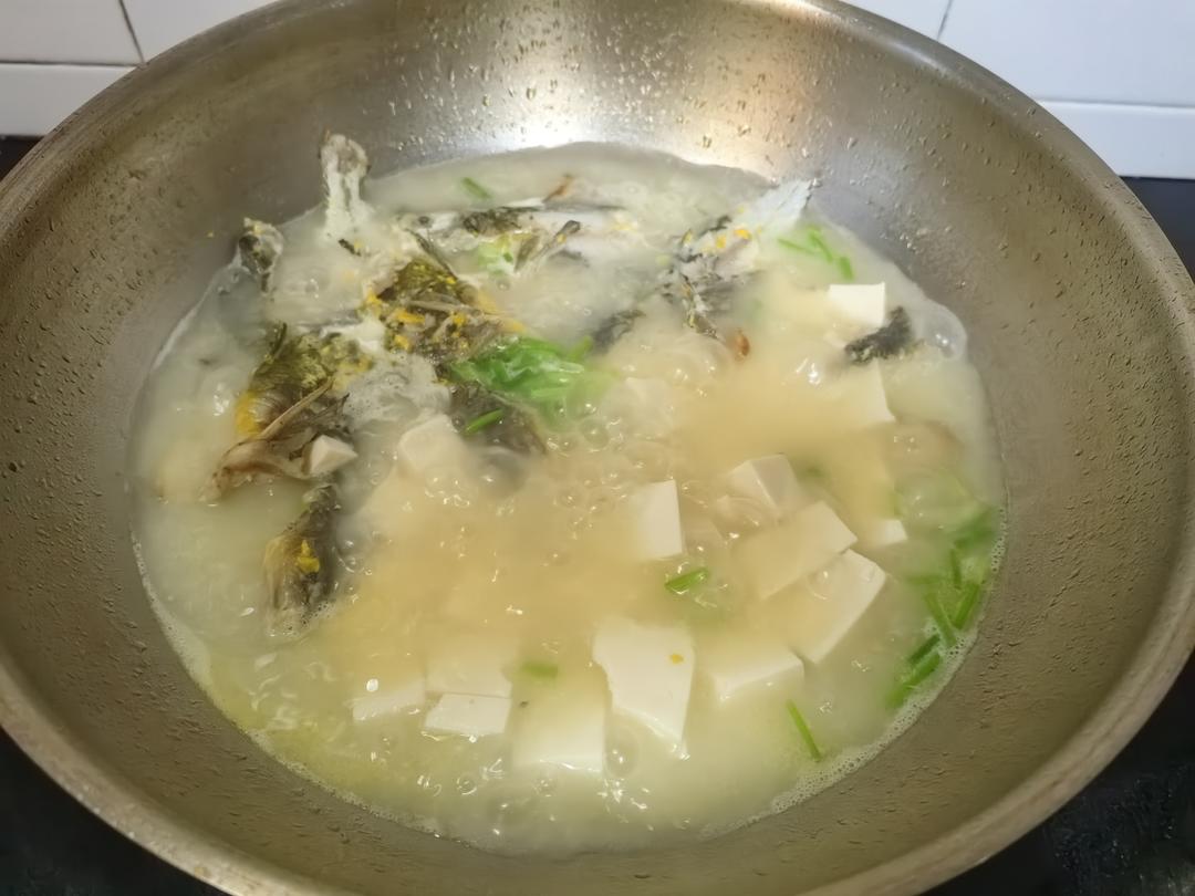 鲜掉眉毛的->昂刺鱼豆腐汤