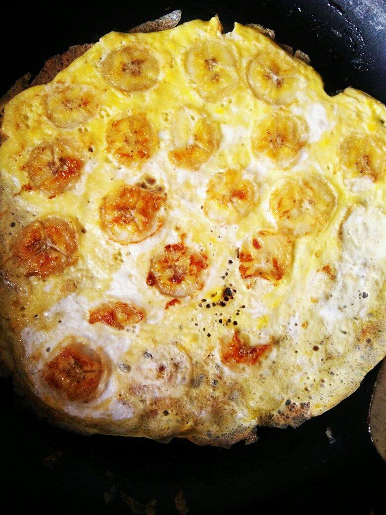 啭身-微笑做的香蕉煎蛋