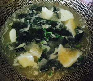 嫩海带味增汤的做法 步骤3