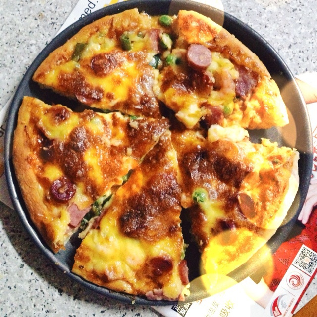 厚底鲜虾培根披萨