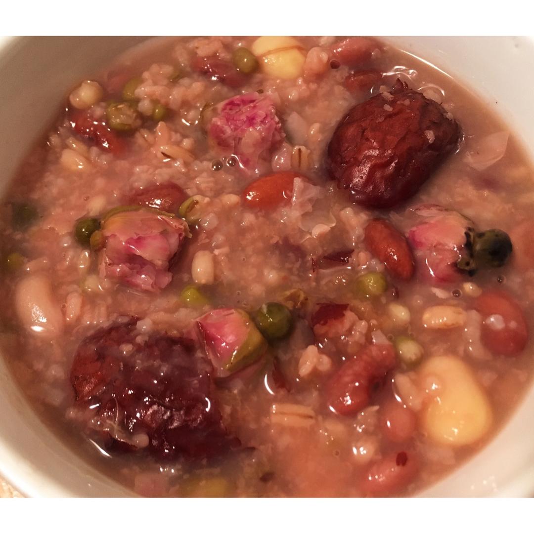 玫瑰红豆大枣糙米粥