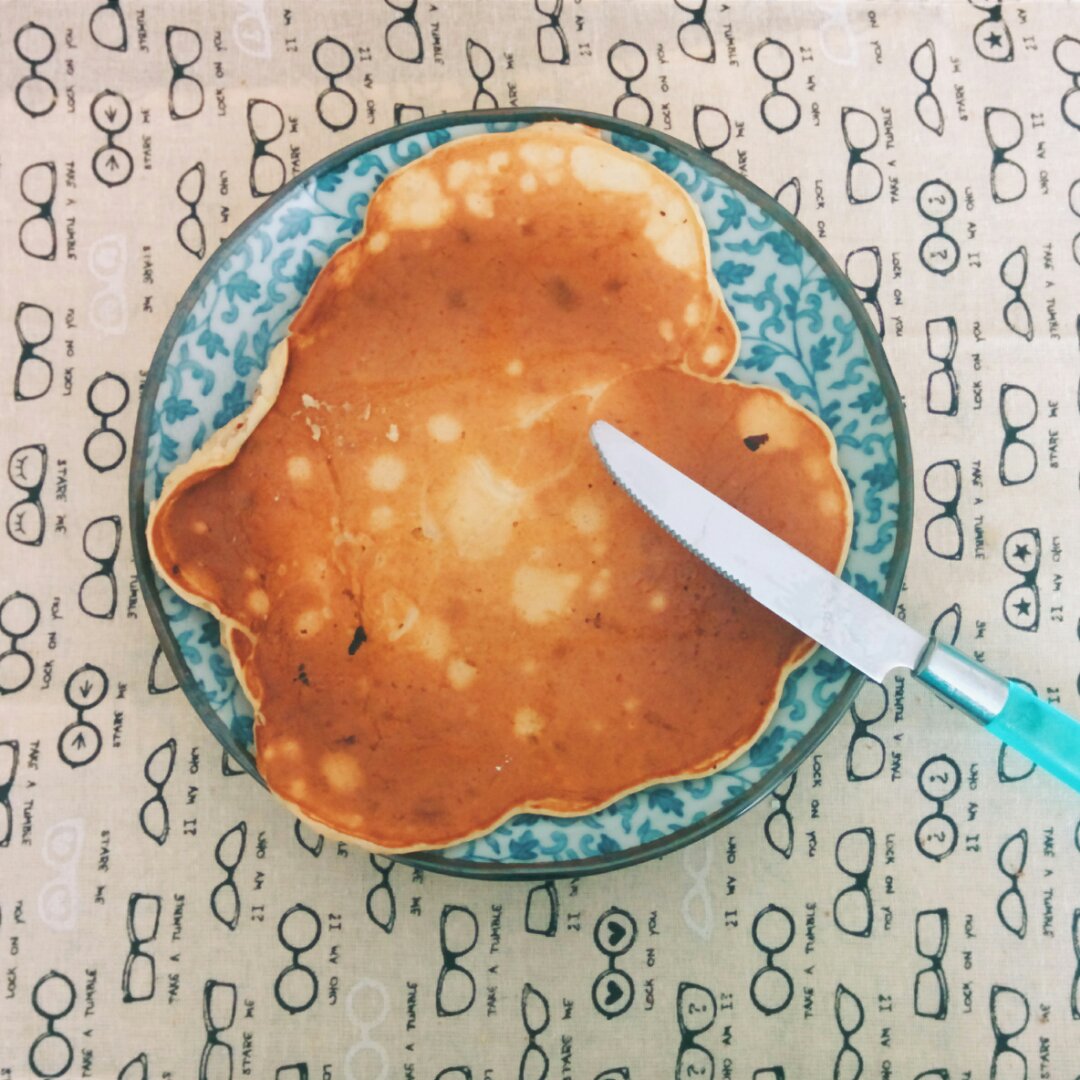 【减脂早餐】无油香蕉松饼（超简单）