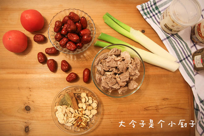 立冬，红枣炖牛肉的做法
