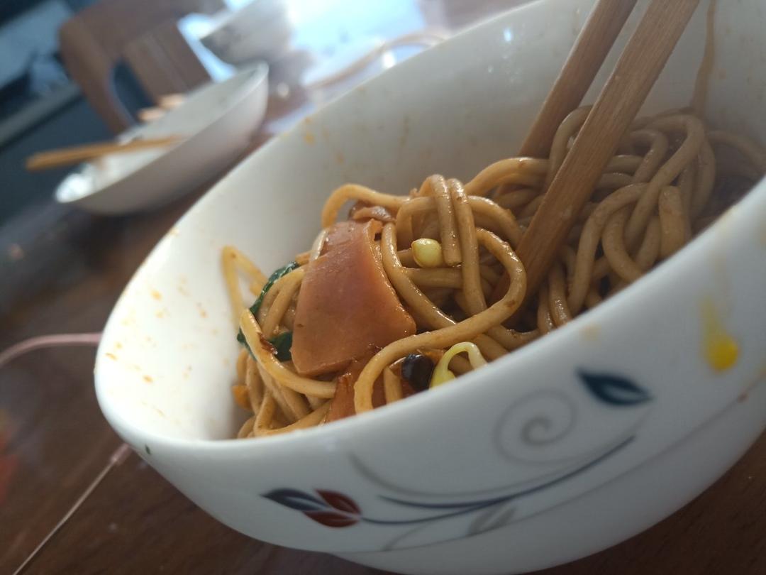🍜最简单最好吃的家常炒面