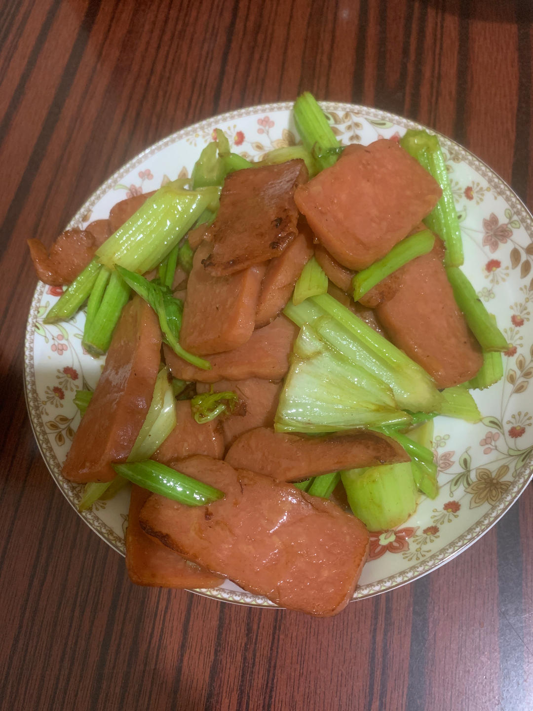 芹菜炒火腿