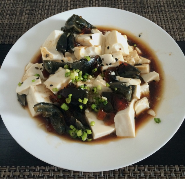 凉拌皮蛋豆腐