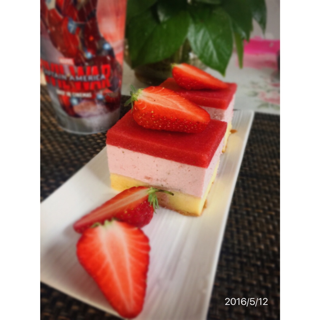 草莓慕斯