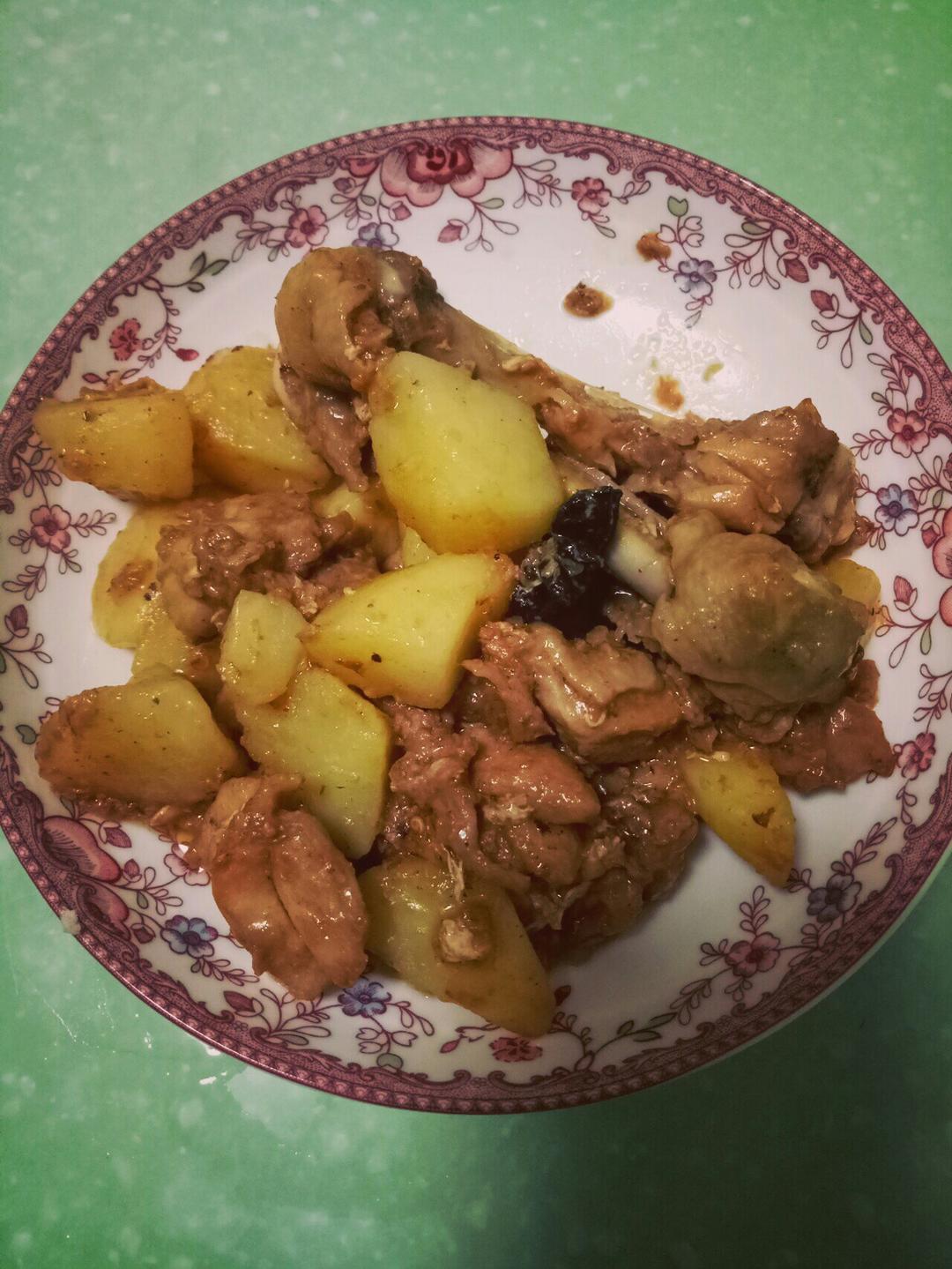 红烧土豆炖鸡腿