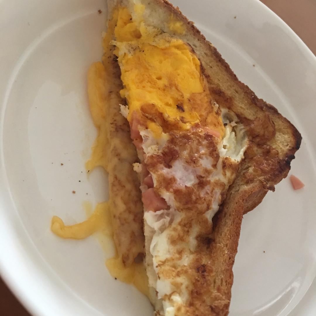 爆浆芝士火腿三明治（平底锅版）