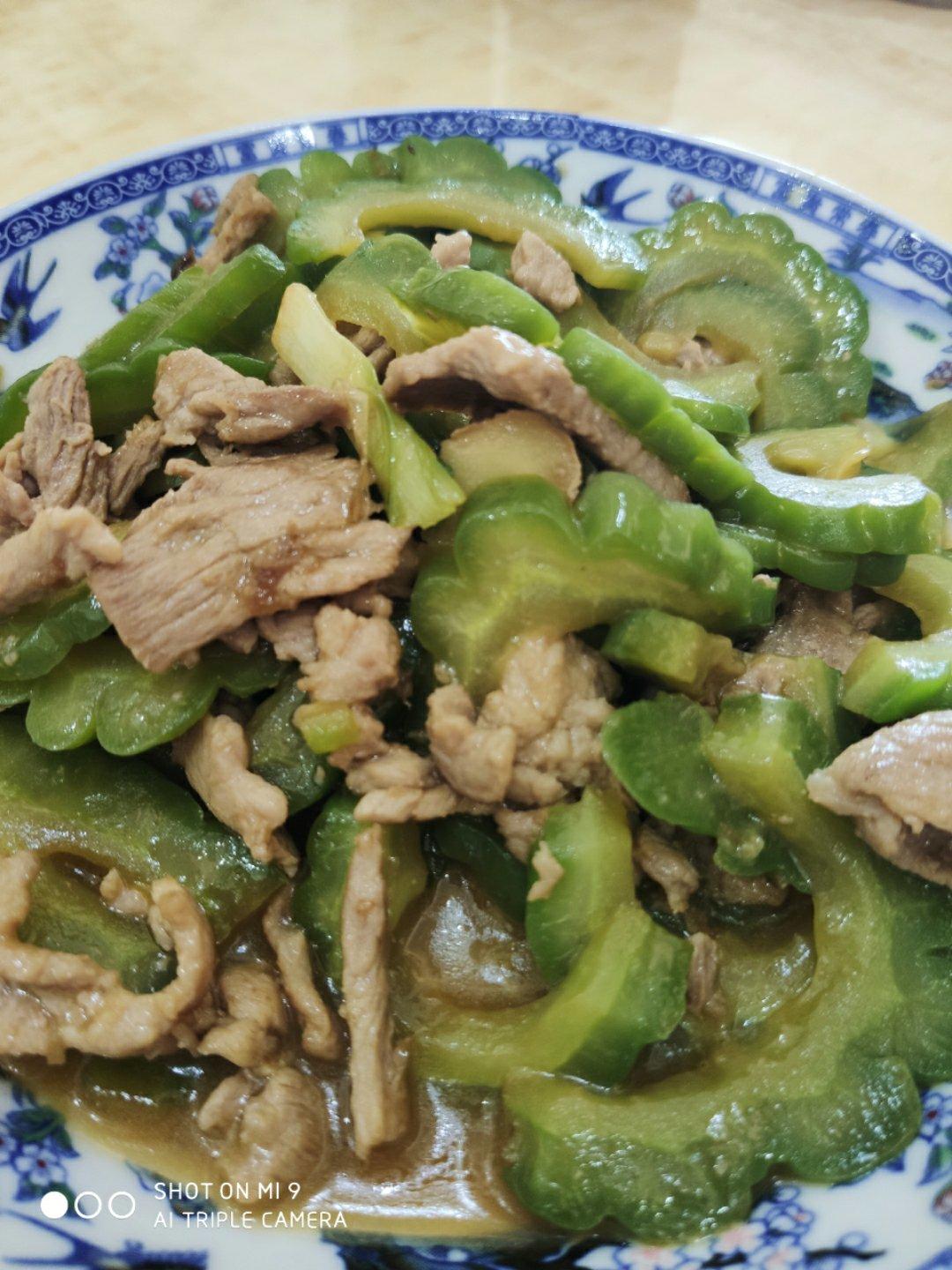 苦瓜炒肉