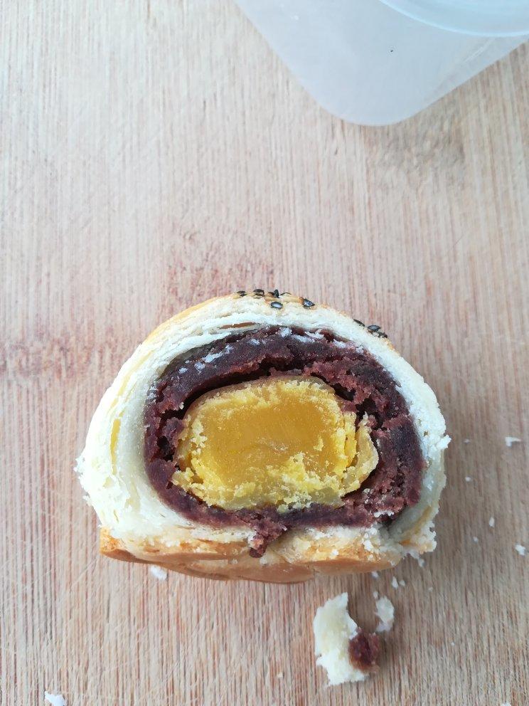 蛋黄酥酥酥（超级奶香黄油版）