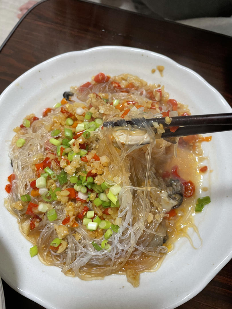 蒜蓉粉丝蒸生蚝