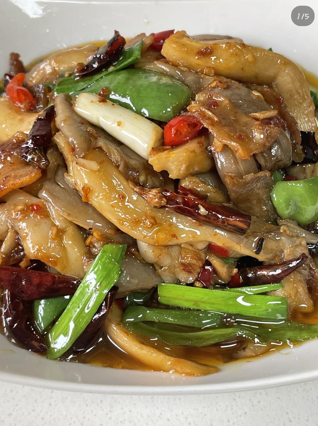 快去做，真的好吃到破防！！！平菇炒肉