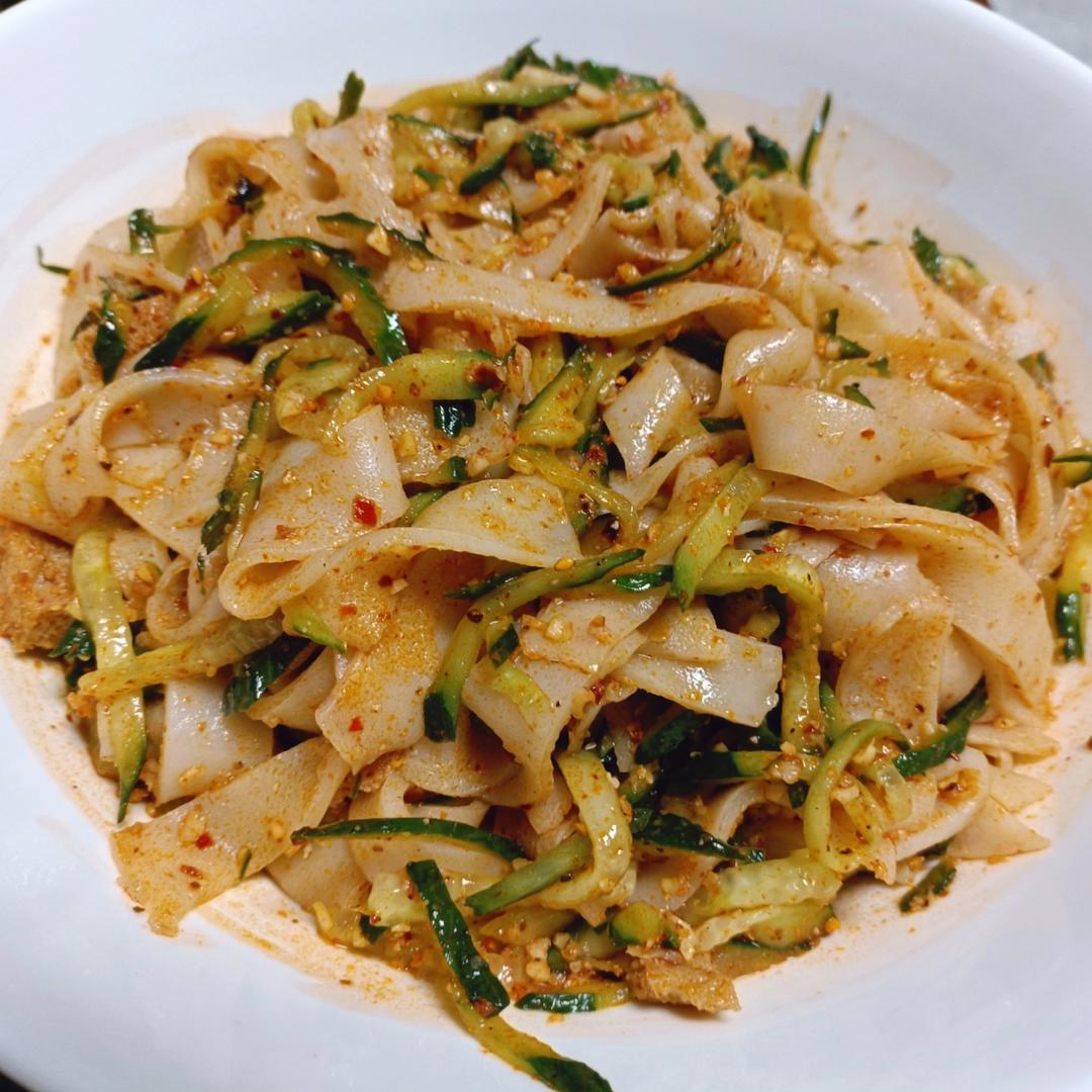 凉皮-家庭自制（告诉你自己做更劲道的秘诀）