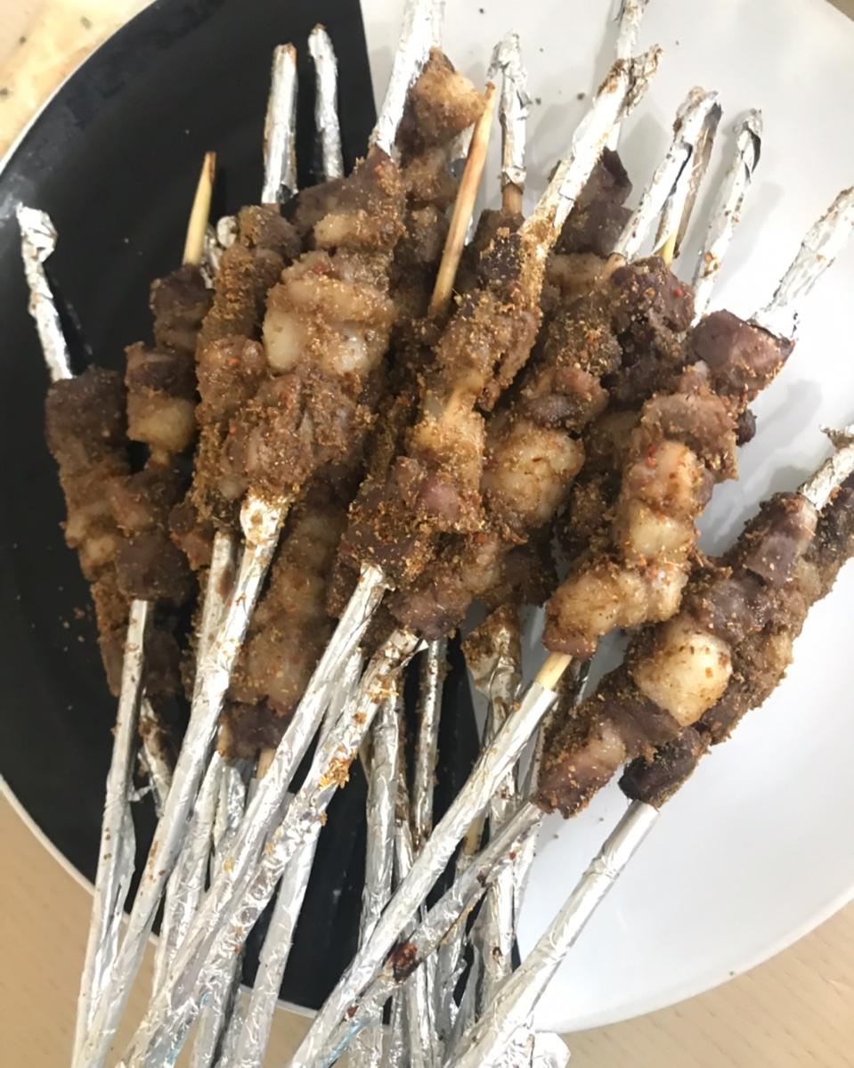 羊肉串用家里烤箱烤出明火烧烤的味道！