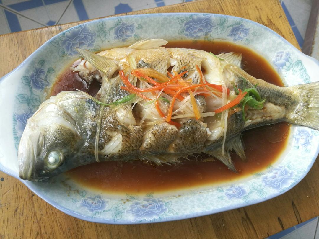 清蒸鲈鱼