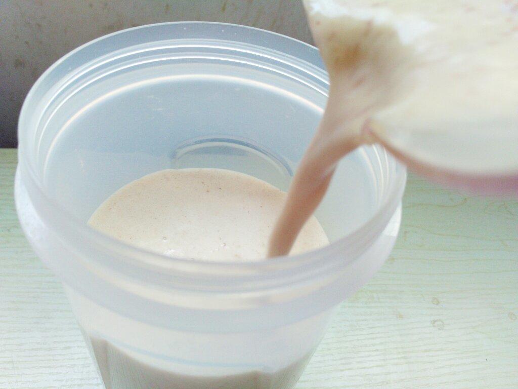 比牛奶清新比豆浆醇厚的燕麦奶