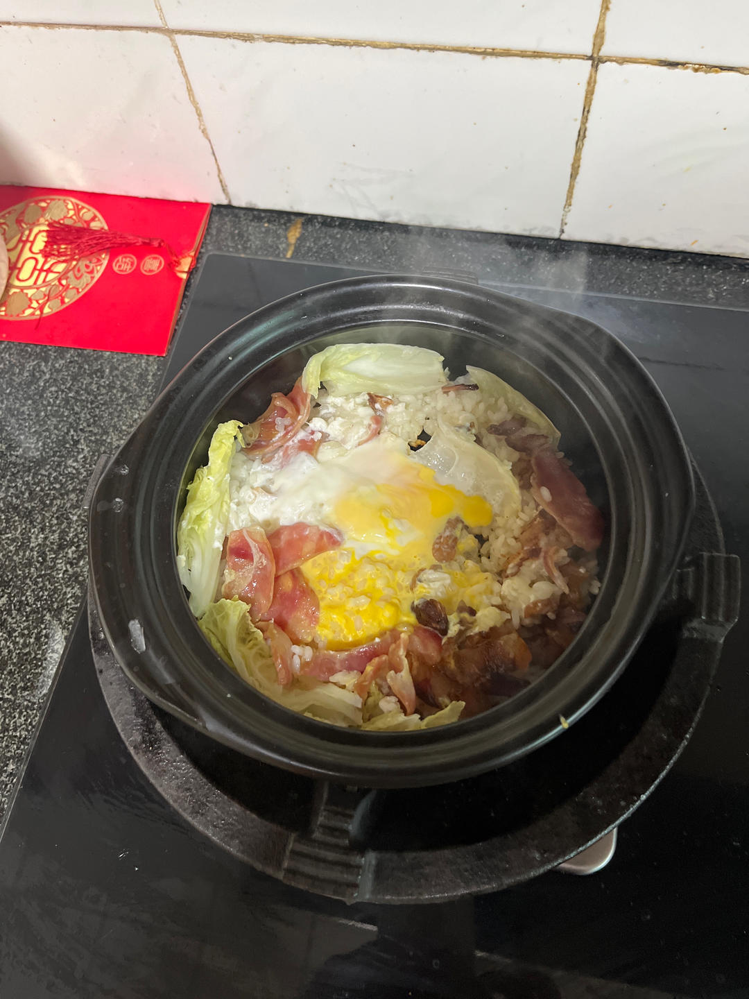 保姆级的「腊味煲仔饭2.0」加强版来了，地道老广味～