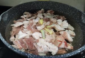 甘蔗干锅羊肉的做法 步骤3