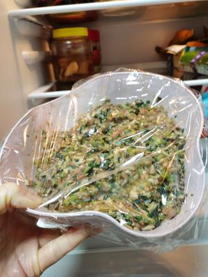 芹菜豆腐干🐷肉水饺的做法 步骤8