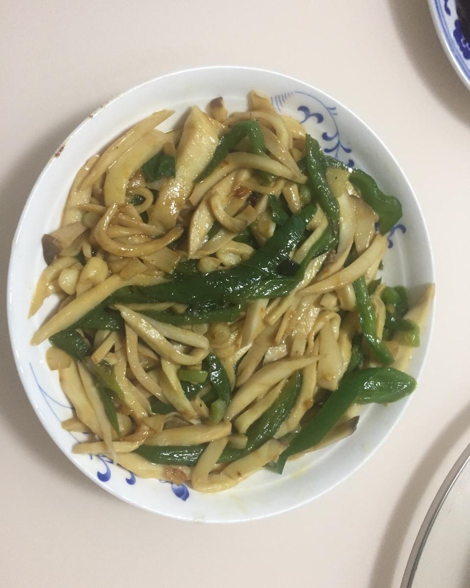 青椒素炒杏鲍菇