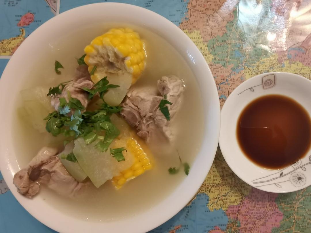 好喝到哭的玉米排骨汤