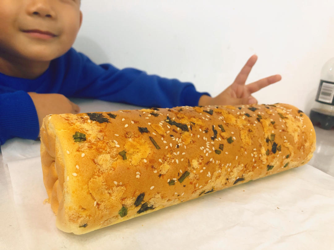 香葱海苔肉松芝麻蛋糕卷