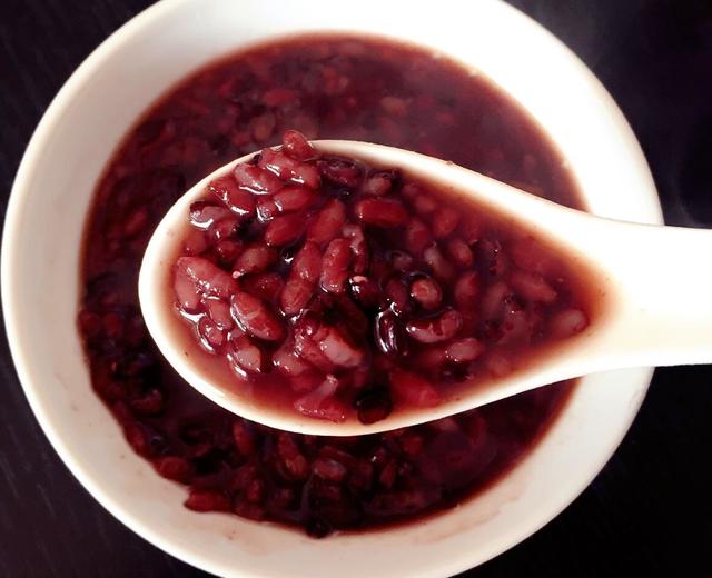 麻麻 の 紫米粥的做法