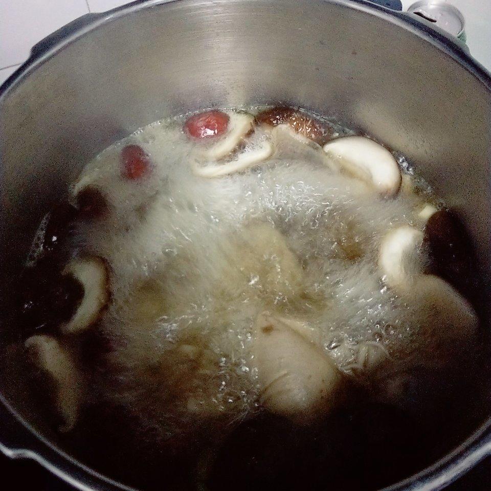 补肾汤药膳汤