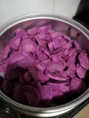 不用水和面的【紫薯馒头】的做法 步骤1