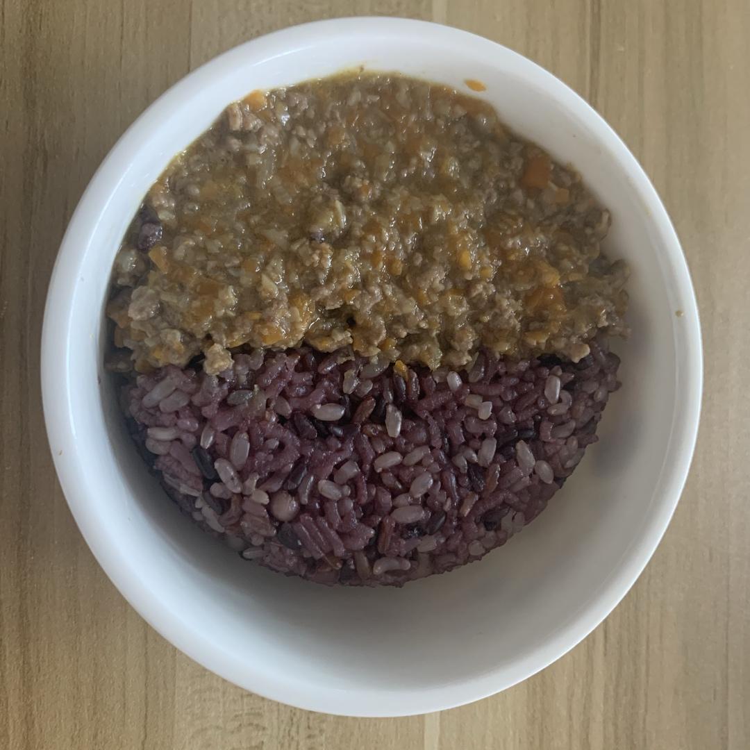 咖喱牛肉蘑菇芝士焗饭