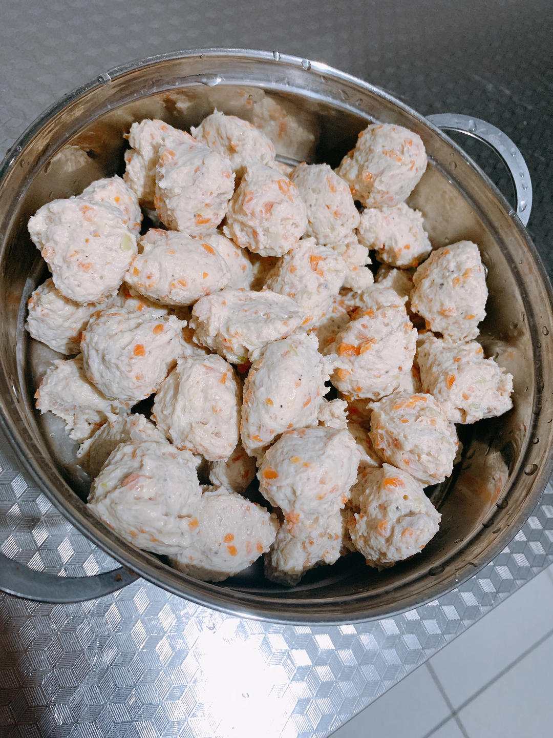 无油无淀粉健身减脂超好吃鸡胸肉丸！！😍爆汁不柴Q弹~