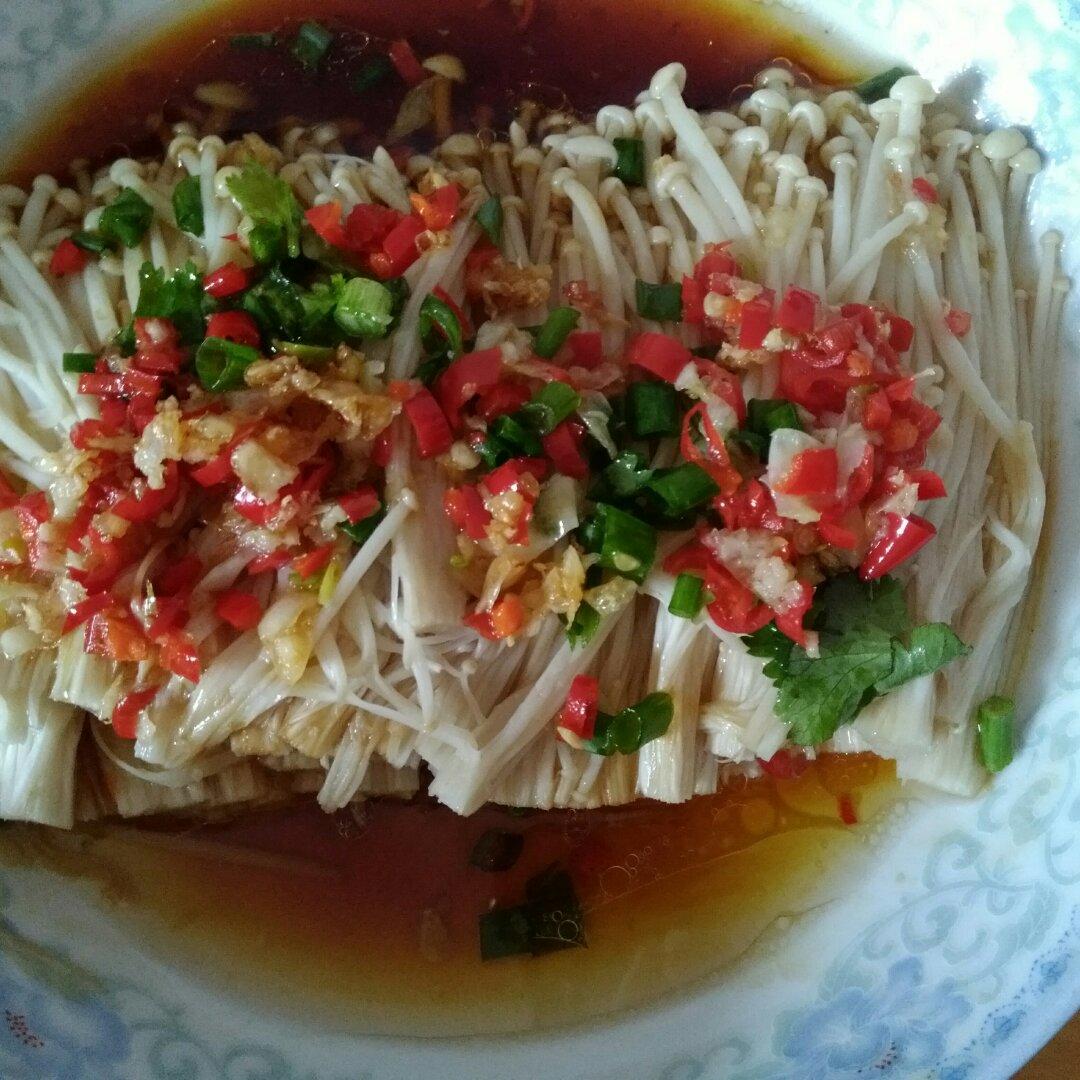 剁椒金针菇