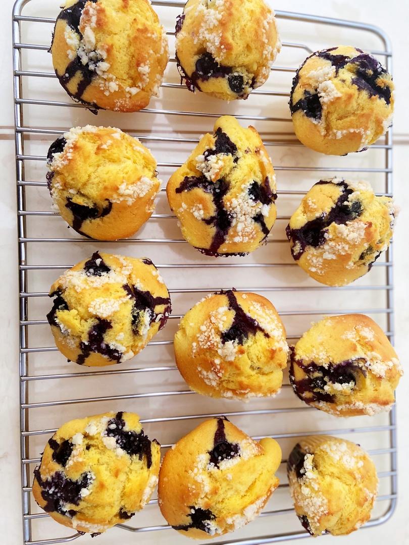 雯十一做的会爆浆的蓝莓玛芬蛋糕